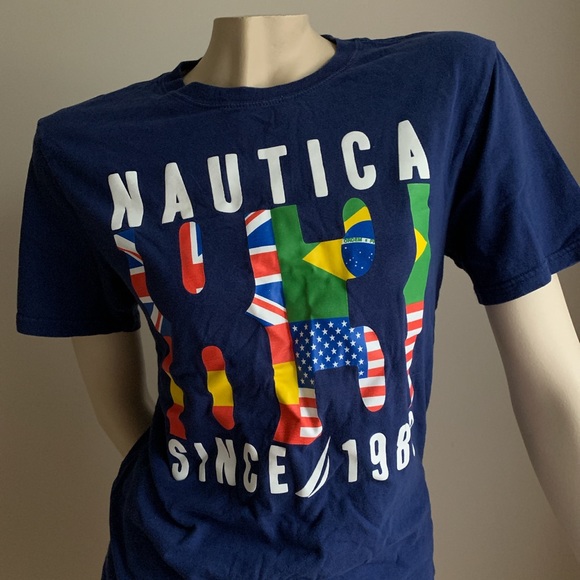 🦋✨ 2/15$ TOPS ✨🦋 Nautica top - Picture 1 of 4